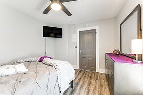 New York Vacation Rental ~ 1 Mi to Niagara Falls!