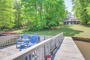 Milledgeville Home w/ Game Room & Private Dock!