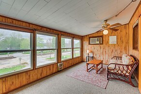 Cozy Wisconsin Cabin: Walk to Beach & Boat Ramp!