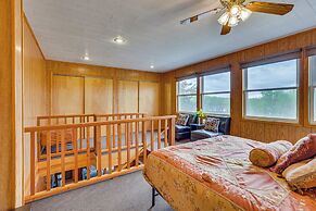 Cozy Wisconsin Cabin: Walk to Beach & Boat Ramp!