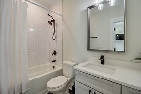 'paradise Found' Lake House on Waterfront!