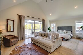 'paradise Found' Lake House on Waterfront!
