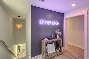 'paradise Found' Lake House on Waterfront!