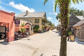 Beachside Retreat-courtyard Villa~beachside 2 Bedroom Condo by RedAwni