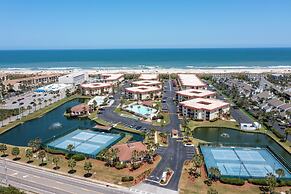 Beachside Retreat-courtyard Villa~beachside 2 Bedroom Condo by RedAwni