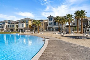 Modern Lagoon 7 Bedroom Home