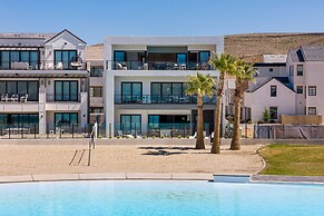 Modern Lagoon 7 Bedroom Home