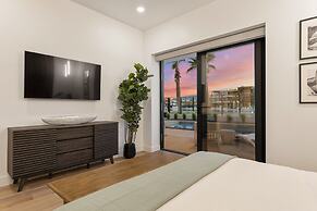 Modern Lagoon 7 Bedroom Home