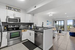 Tilghman Beach & Racquet #229 3 Bedroom Condo by RedAwning