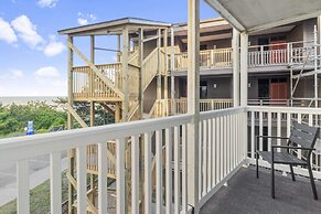 Tilghman Beach & Racquet #229 3 Bedroom Condo by RedAwning
