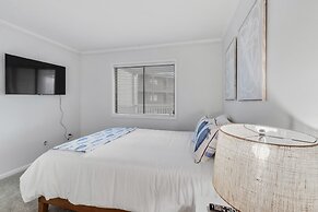 Tilghman Beach & Racquet #229 3 Bedroom Condo by RedAwning