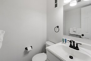 Tilghman Beach & Racquet #229 3 Bedroom Condo by RedAwning