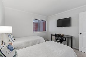 Tilghman Beach & Racquet #229 3 Bedroom Condo by RedAwning