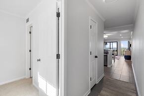 Tilghman Beach & Racquet #229 3 Bedroom Condo by RedAwning