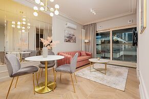 Mennica Morganit by Renters Prestige