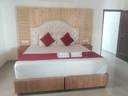 Goroomgo Kasauli Regency Kasauli