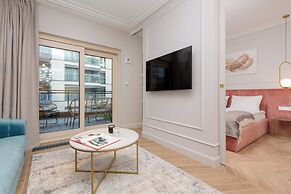 Mennica Amazonit by Renters Prestige