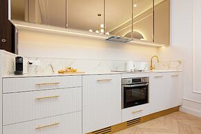 Mennica Amazonit by Renters Prestige