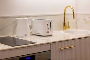 Mennica Amazonit by Renters Prestige