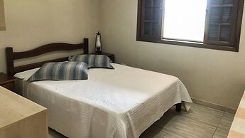 Casa de Campo com Piscina e Churrasqueira