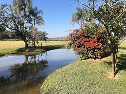 Casa de Campo com Piscina e Churrasqueira