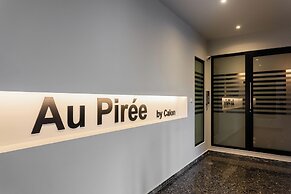 Au Piree by Calon
