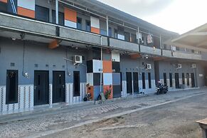 OYO 93900 Guest House Cinta Damai