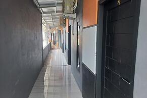 OYO 93900 Guest House Cinta Damai