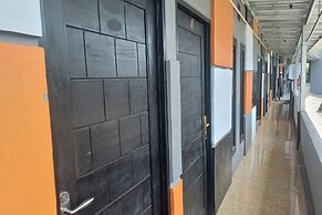 OYO 93900 Guest House Cinta Damai