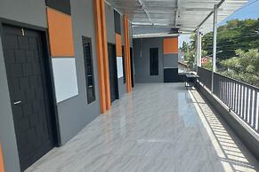 OYO 93900 Guest House Cinta Damai