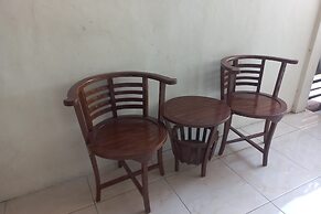 OYO 93900 Guest House Cinta Damai