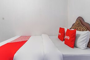 OYO 93902 Guest House Pahlawan Syariah