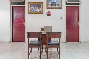 OYO 93902 Guest House Pahlawan Syariah