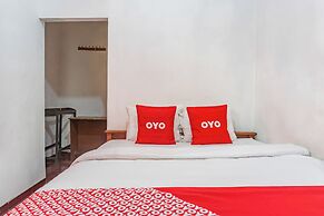 OYO 93902 Guest House Pahlawan Syariah