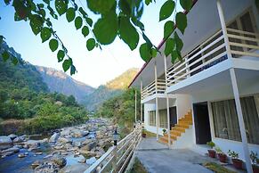 Goroomgo Nature Sprint Resort Uttarakhand