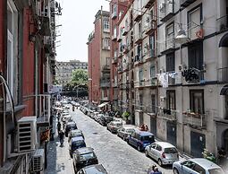 HOTIDAY Room Collection - Napoli Museo Suite
