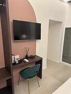 HOTIDAY Room Collection - Napoli Museo Suite