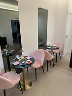 HOTIDAY Room Collection - Napoli Museo Suite