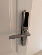 HOTIDAY Room Collection - Napoli Museo Suite