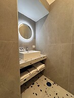 HOTIDAY Room Collection - Napoli Museo Suite