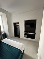 HOTIDAY Room Collection - Napoli Museo Suite