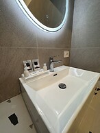 HOTIDAY Room Collection - Napoli Museo Suite