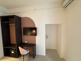 HOTIDAY Room Collection - Napoli Museo Suite