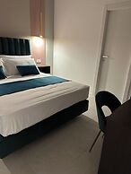 HOTIDAY Room Collection - Napoli Museo Suite