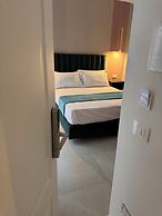 HOTIDAY Room Collection - Napoli Museo Suite