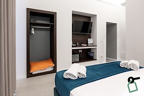 HOTIDAY Room Collection - Napoli Museo Suite