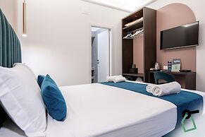 HOTIDAY Room Collection - Napoli Museo Suite