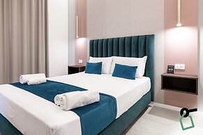 HOTIDAY Room Collection - Napoli Museo Suite