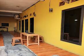 SPOT ON 93908 Angel Guest House