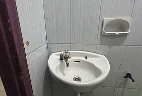 SPOT ON 93957 Henny Kost